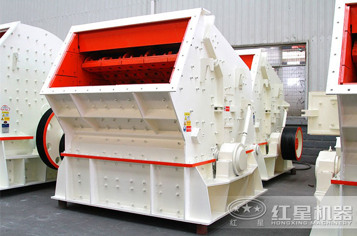 時產400方的反擊式砂石粉碎機