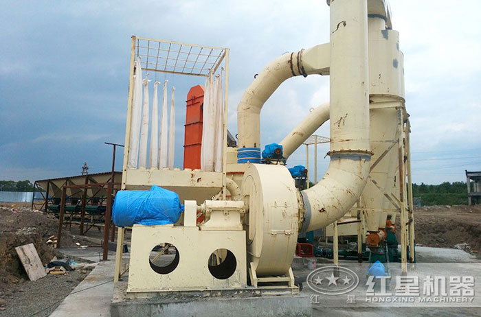 中小型雷蒙磨現(xiàn)場(chǎng)