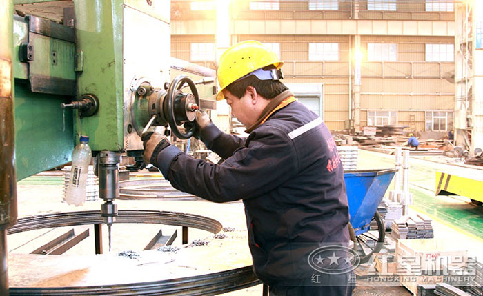 紅星制砂機(jī)車間作業(yè)圖