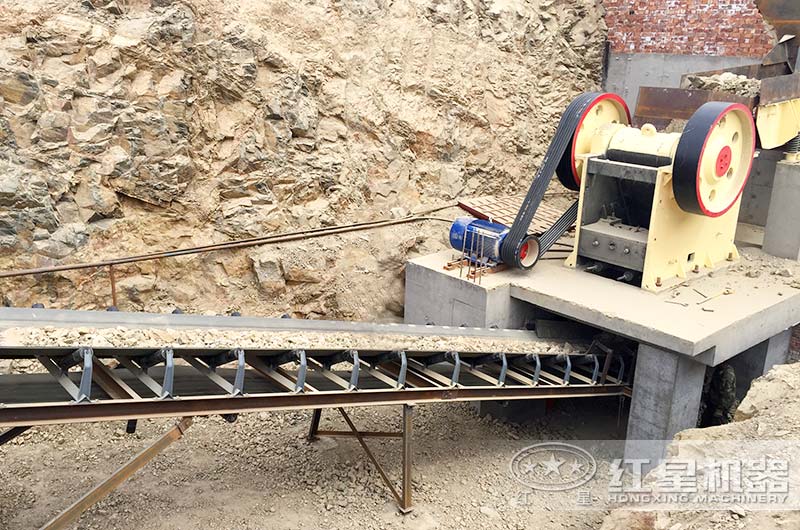 400×600石頭破碎機(jī)安裝現(xiàn)場(chǎng)