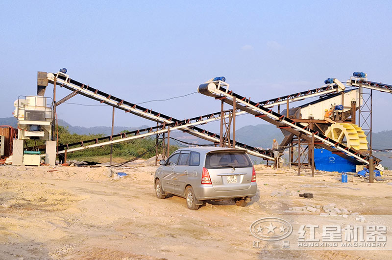 臨夏時(shí)產(chǎn)100噸制砂現(xiàn)場