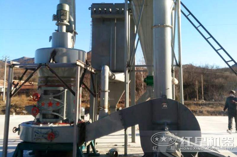 煤矸石磨粉機現(xiàn)場